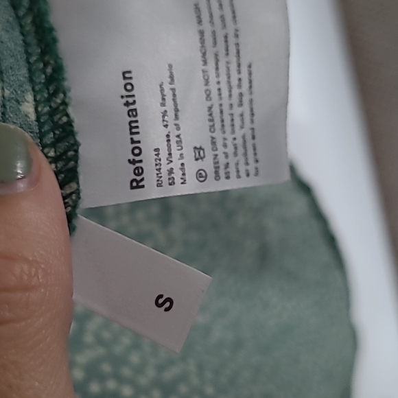 Reformation Christa puff sleeve wrap dress green floral small - Picture 8 of 9